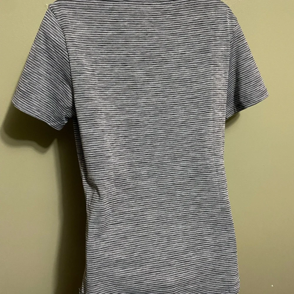 Zyia Active Grey and‎ White Striped T-Shirt, Size S